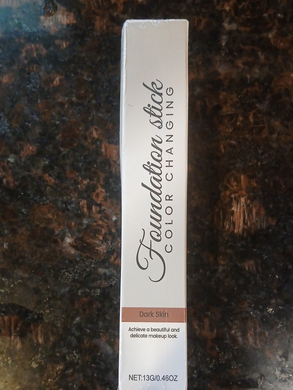Color-Changing Foundation Stick — Dark Skin Beige